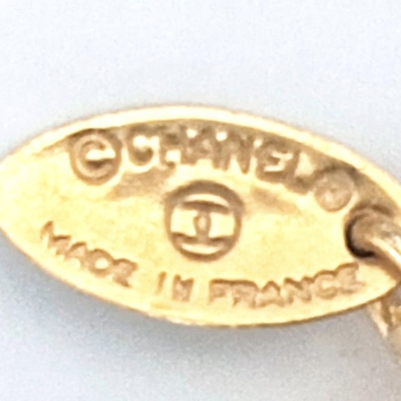 ✨ RARE Vintage CHANEL Quilted CC Logo Pendant Necklace ✨👜 Bold • 💯 Authentic - Picture 2 of 12